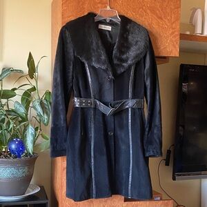 Via Veneto Black Cowhide Coat with Fur Collar